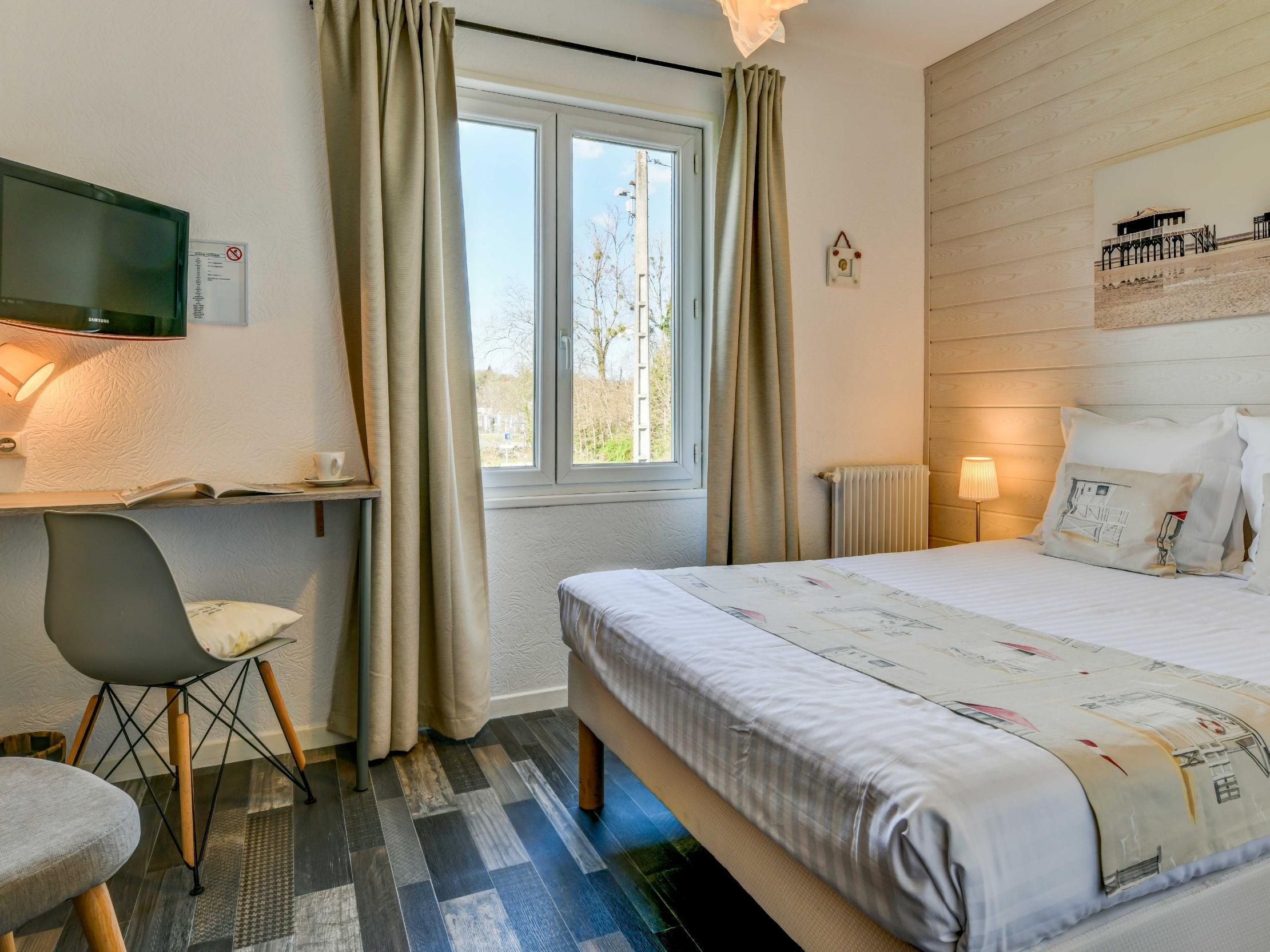Logis Hostellerie Du Neez Gan Exterior foto