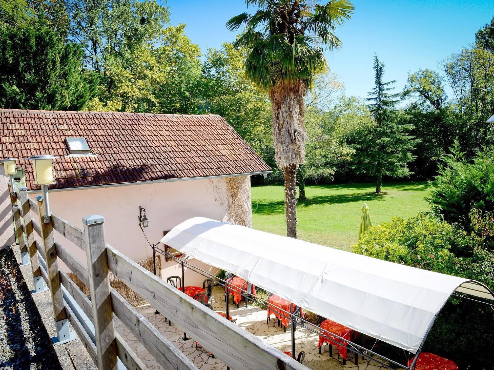 Logis Hostellerie Du Neez Gan Exterior foto